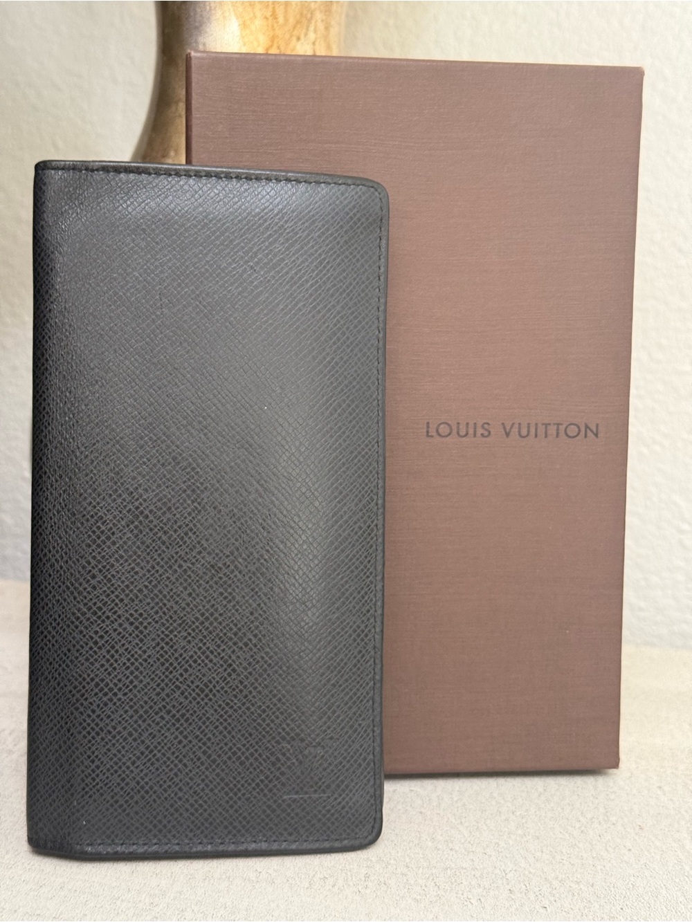 LOUIS VUITTON Taiga Brazza Wallet